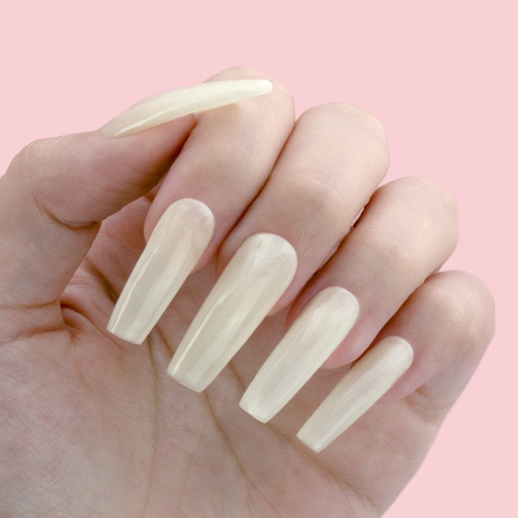 Ημιμόνιμο Βερνίκι Νυχιών Νο 003 Off White Λευκό Γαλακτερό 10ml - Christian Artesio