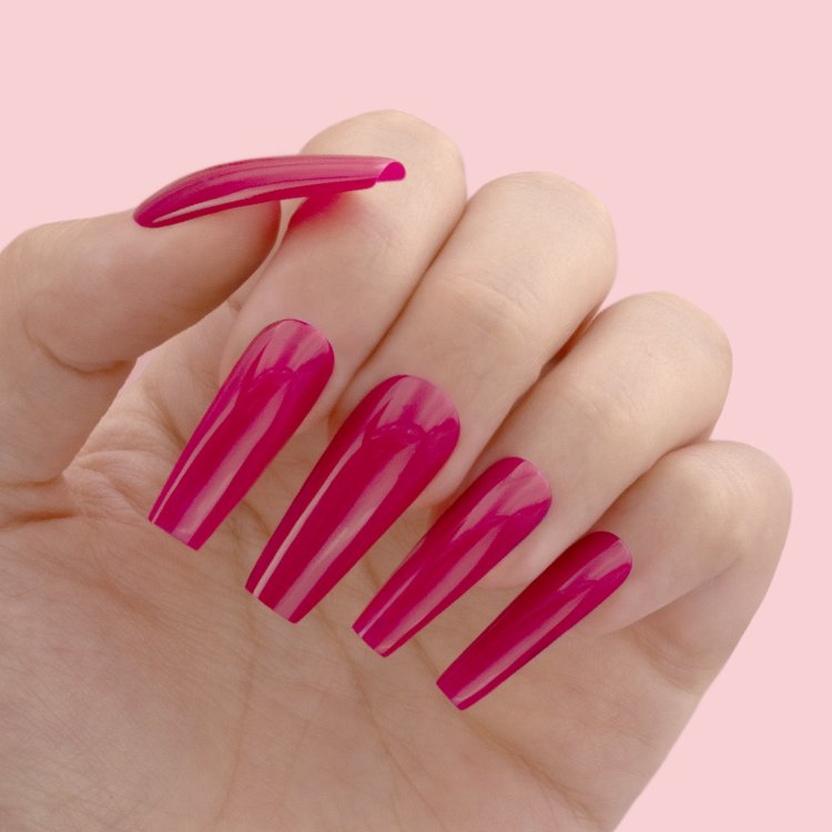 Ημιμόνιμο Βερνίκι Νυχιών Νο 024 Dreamy Delight Έντονο Φούξια 10ml - Christian Artesio