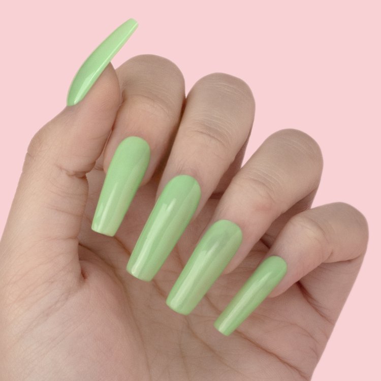 Ημιμόνιμο Βερνίκι Νυχιών Νο 052 Paradise Island Παστέλ Λάιμ Πράσινο 10ml - Christian Artesio