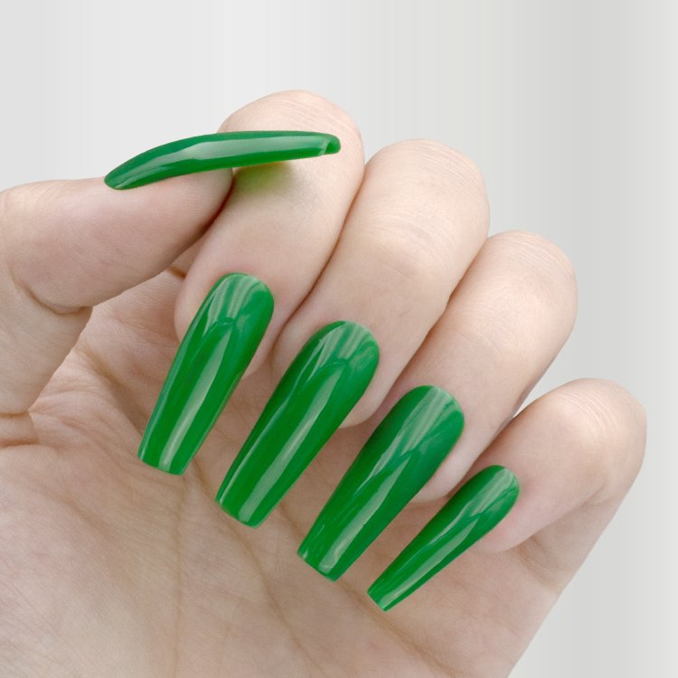 Ημιμόνιμο Βερνίκι Νυχιών Νο 054 Πράσινο Ημιδιάφανο 10ml - Christian Artesio