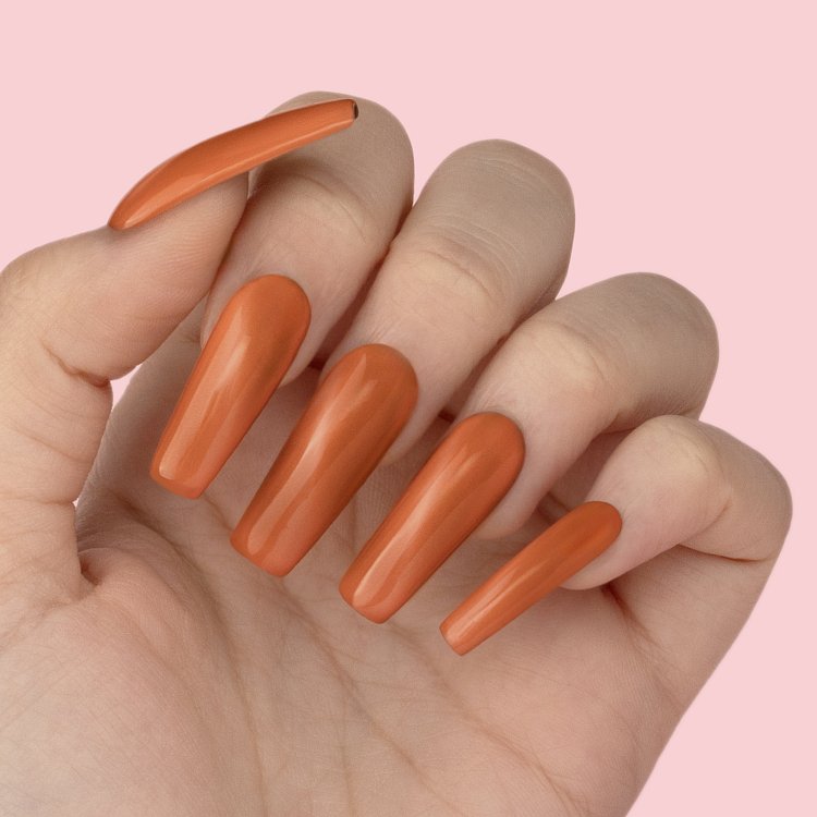 Ημιμόνιμο Βερνίκι Νυχιών Νο 113 Πορτοκαλί Velvet Cat Eye 10ml – Christian Artesio