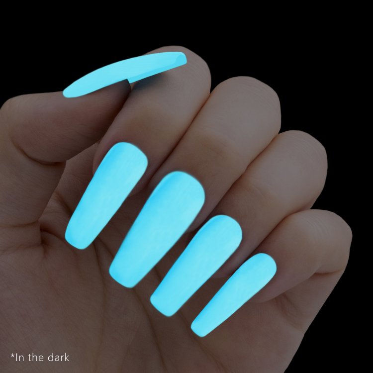 Ημιμόνιμο Βερνίκι Νυχιών Νο 358 Γαλάζιο που Φωσφοριζει στο Σκοτάδι 10ml