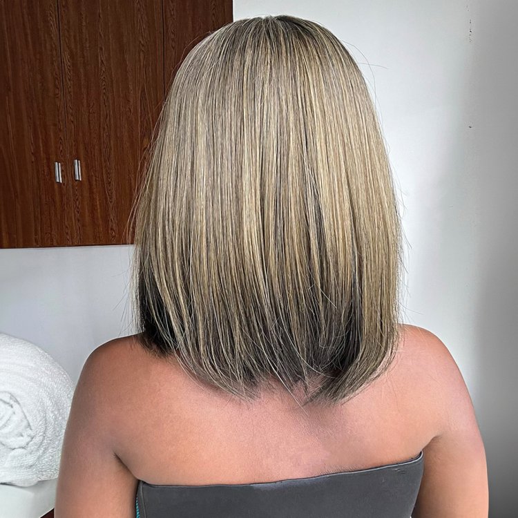 Περούκα Συνθετική Καστανή Σαντρέ Ίσια Καρέ με Φράντζα