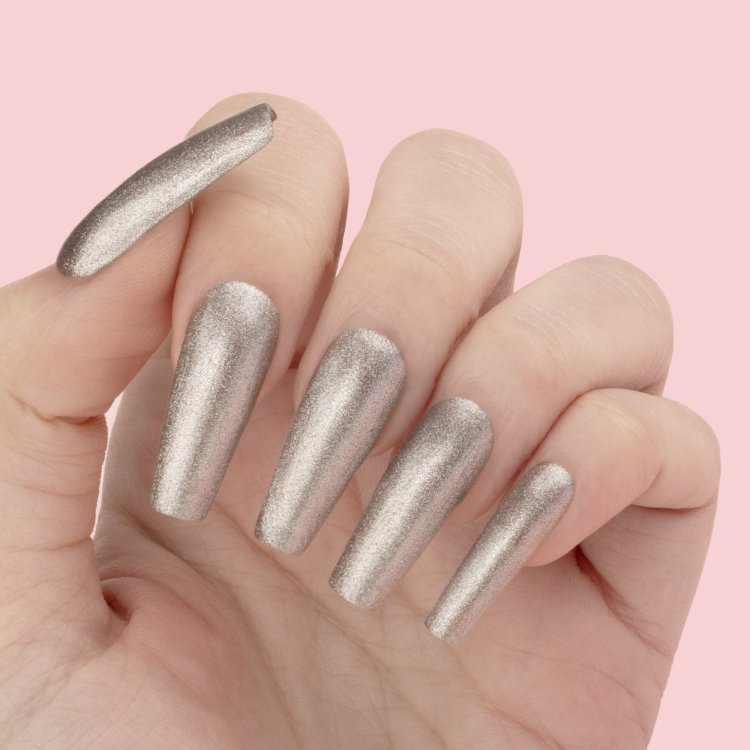 Ημιμόνιμο Βερνίκι Νυχιών Do Not Disturb Νο 444 Ασημί Μεταλλικο 10ml