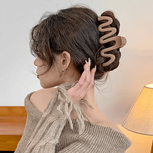 Large Wavy Hair Claw Clip Beige