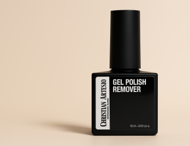 How to: Αφαίρεση ημιμόνιμου βερνικιού με το Gel Polish Remover της Christian Artesio