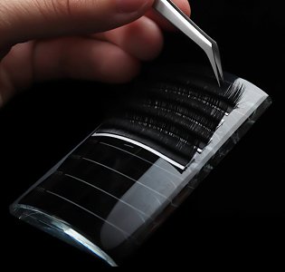 Clear Crystal Eyelash Placement Palette Curved