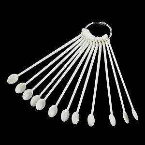 Nail Art Prasentationsfacher mit 100 Tips in naturfarbea am Ring in Beige