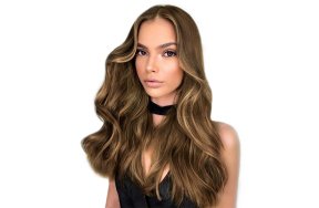 Περούκα Συνθετική Καστανή Μακριά Σγουρή με Ξανθές Ανταύγειες